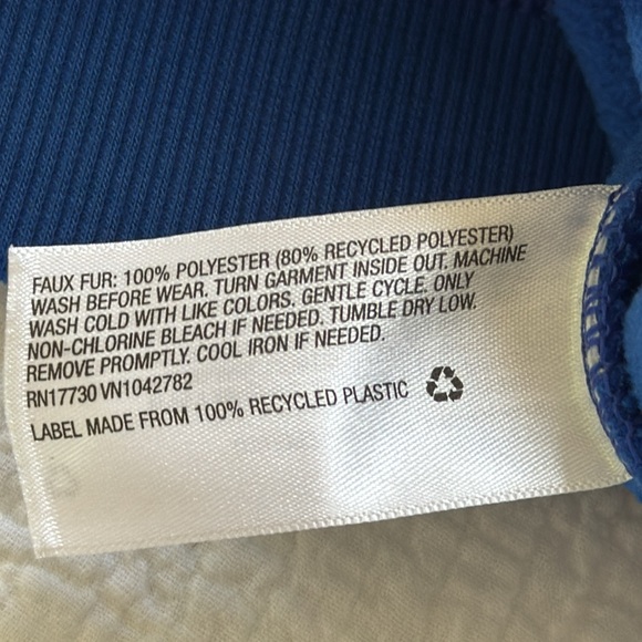 Cat & Jack Royal Blue Plush Fleece Seatshirt - Picture 6 of 9